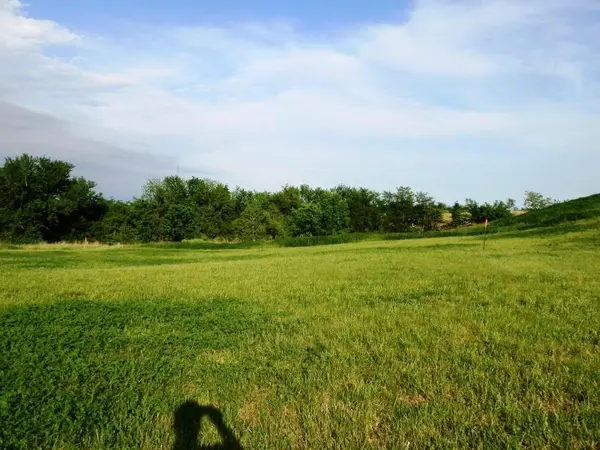 5421 N Pointe RD, St Joseph, MO 64506