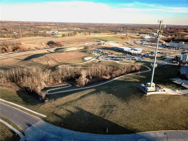 5421 N Pointe (Lot 2B) RD, St Joseph, MO 64506