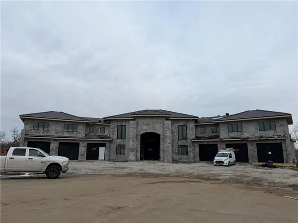 3526 NE 102nd TER, Kansas City, MO 64155