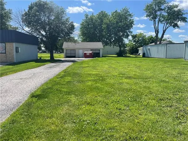 209 N 2nd ST, Odessa, MO 64076