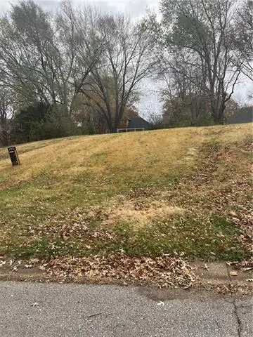 1727 N 79 TER, Kansas City, KS 66112