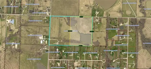 19615 S State Route J HWY, Peculiar, MO 64078