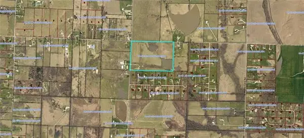 19615 S State Route J HWY, Peculiar, MO 64078