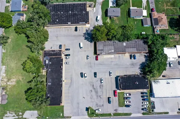 435-441 S Belt HWY, St Joseph, MO 64506