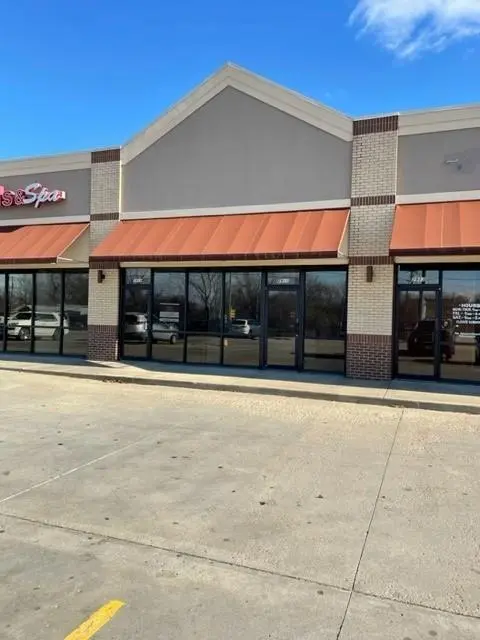 2911 A S BELT HWY, St Joseph, MO 64503