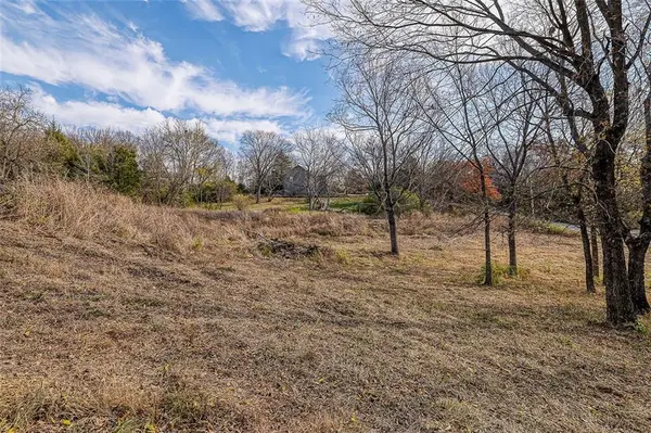25480 W 131st ST, Olathe, KS 66061