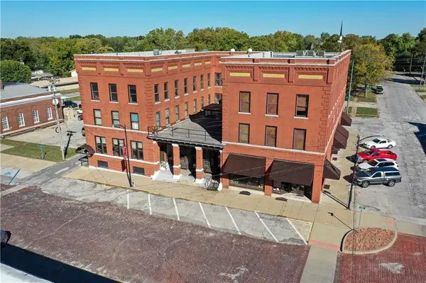 102 Ohio ST #W, Butler, MO 64730