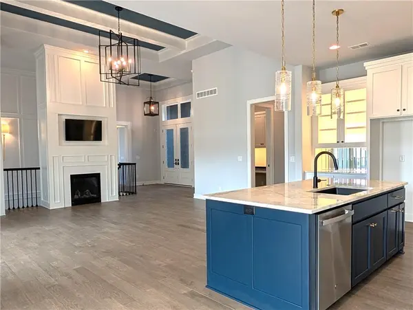 9301 W 168 ST, Overland Park, KS 66085