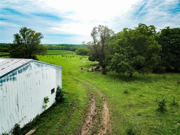 NW Grant RD, Fairport, MO 64469