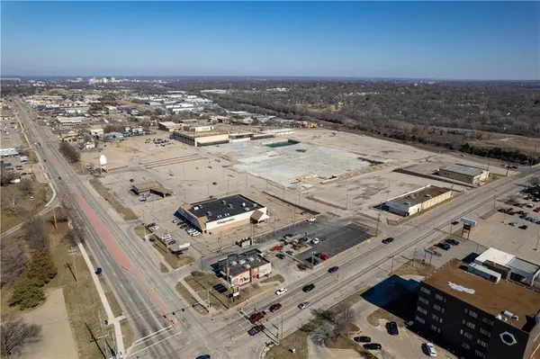 3500-3600 SW Topeka BLVD, Topeka, KS 66611