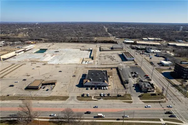 3500-3600 SW Topeka BLVD, Topeka, KS 66611