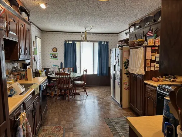 24984 P HWY, Gallatin, MO 64640