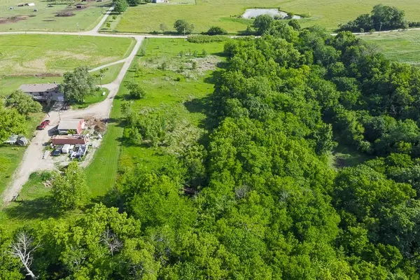 00000 Hatchell RD, Tonganoxie, KS 66086