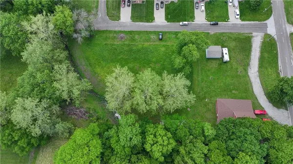 501 Port Arthur RD, Trimble, MO 64492