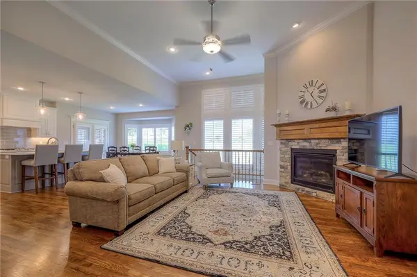 17060 Goddard ST, Overland Park, KS 66221