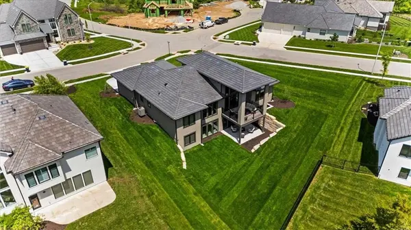 6101 NW 58th ST, Kansas City, MO 64151