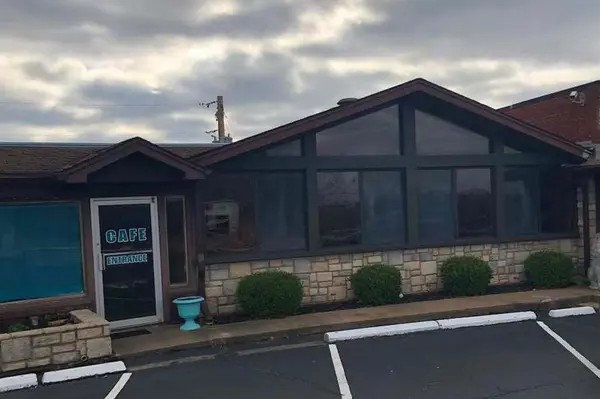 31535 83 HWY, Warsaw, MO 65355