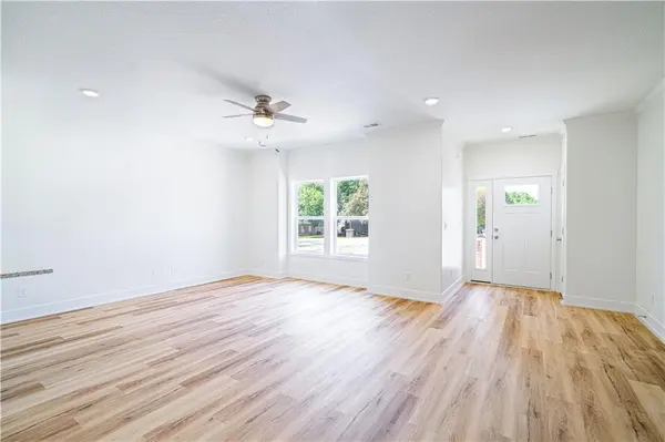 5014 Mulberry TER, St Joseph, MO 64506