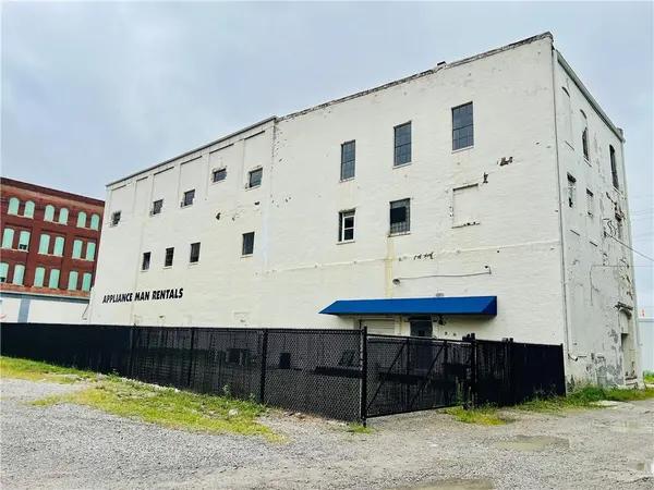 222 S 4th ST, St Joseph, MO 64501