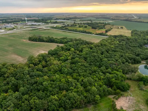 MO 13 Hwy HWY, Higginsville, MO 64037
