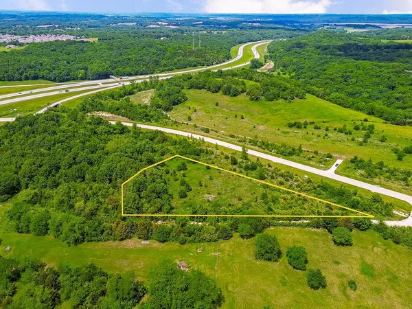 10203 Donahoo RD, Kansas City, KS 66109