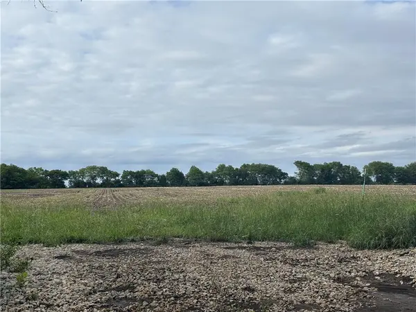 169 HWY, Spring Hill, KS 66083