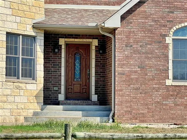 417 E 9th ST, Pittsburg, KS 66762