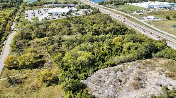 2401 Coronado DR, Blue Springs, MO 64029