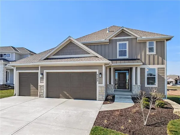 9300 Zarda DR, Lenexa, KS 66227