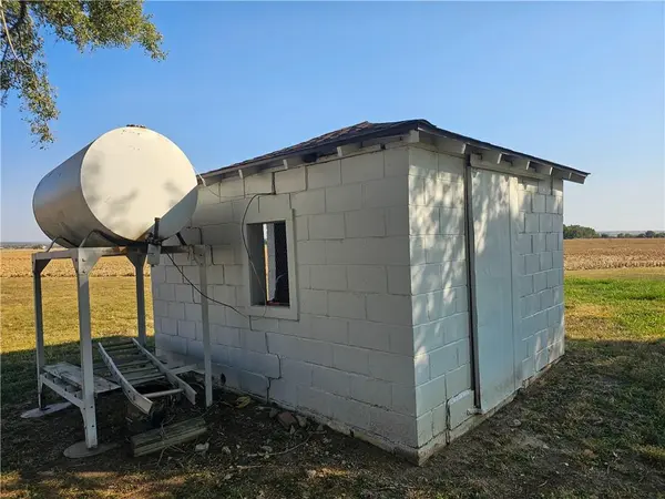 Eureka DR, Manhattan, KS 66503