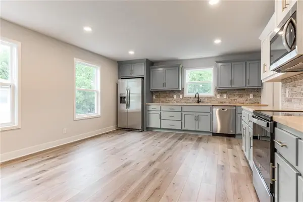4335/4337 Spruce AVE, Kansas City, MO 64130