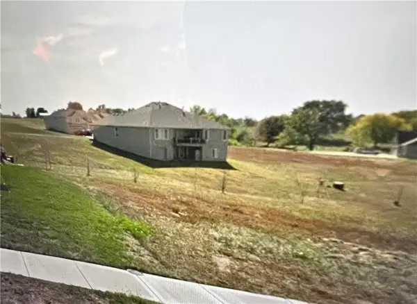 13287 Davis AVE, Bonner Springs, KS 66012