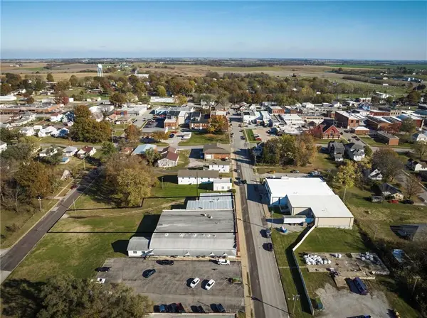 116 W 19TH ST, Higginsville, MO 64037