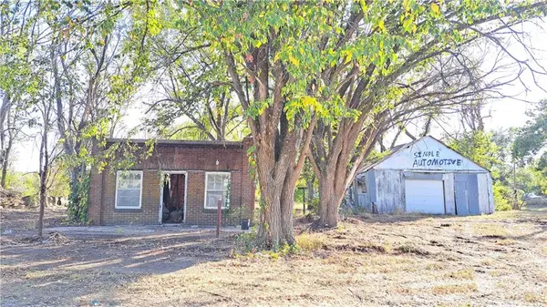 207 E 4th N/A, Longton, KS 67352