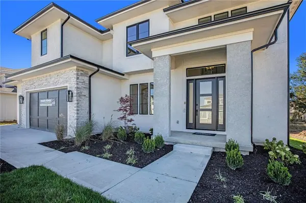 12405 W 184th ST, Overland Park, KS 66013