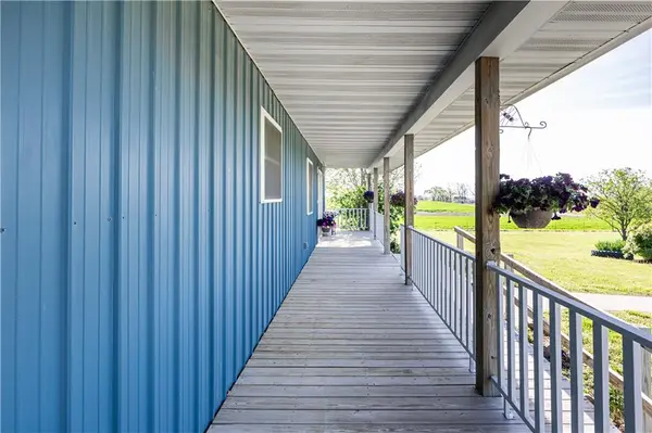 5670 80th RD, Thayer, KS 66776