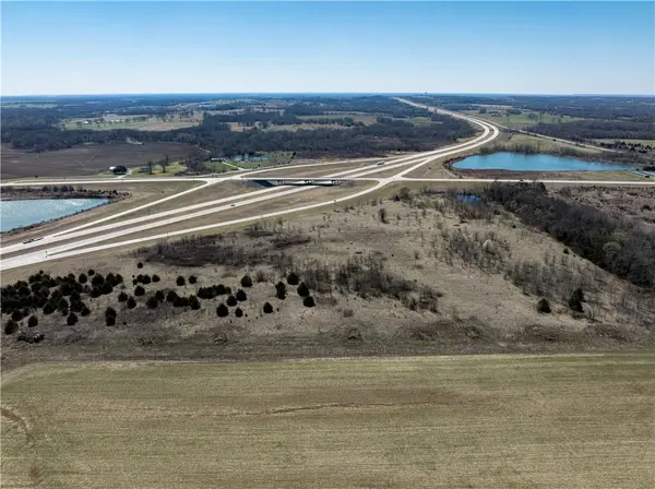 21082 Ks-52 HWY, Pleasanton, KS 66075