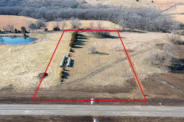 Lot 9 235th ST, Tonganoxie, KS 66086