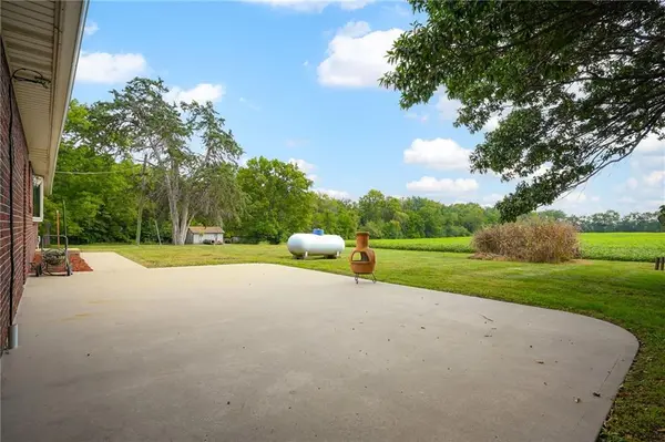 3385 W 183rd ST, Stilwell, KS 66085