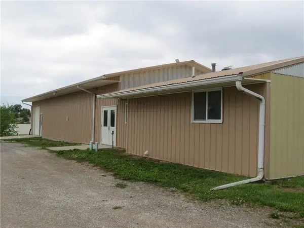1201 N Alanthus HWY, Stanberry, MO 64489