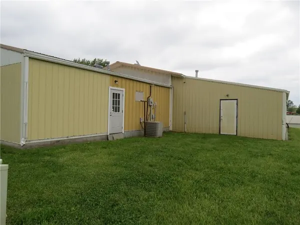 1201 N Alanthus HWY, Stanberry, MO 64489
