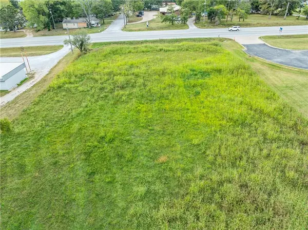 TBD N Centennial BLVD, Nevada, MO 64772