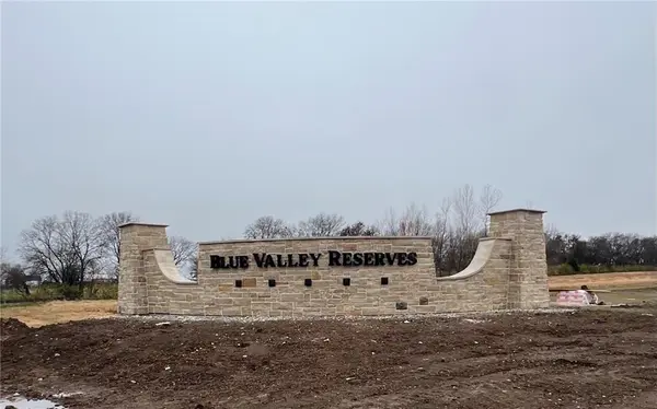 20105 Granada ST, Stilwell, KS 66085