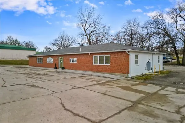 306 Wollard BLVD, Richmond, MO 64085