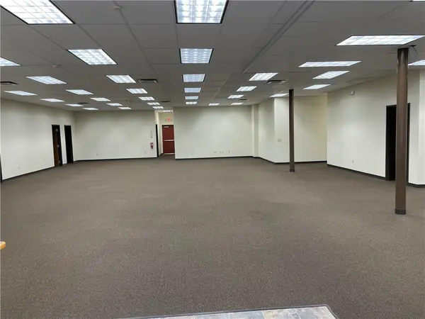 12819 Country Place DR, Country Club, MO 64505