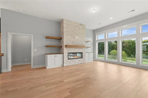 8716 N Lewis AVE, Kansas City, MO 64157
