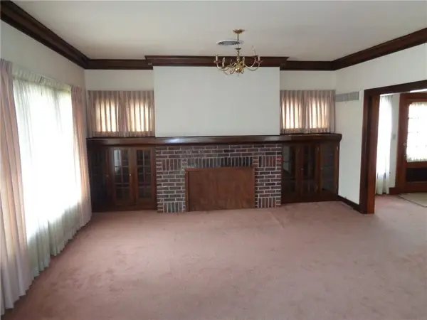 207 E 4th ST, Braymer, MO 64624