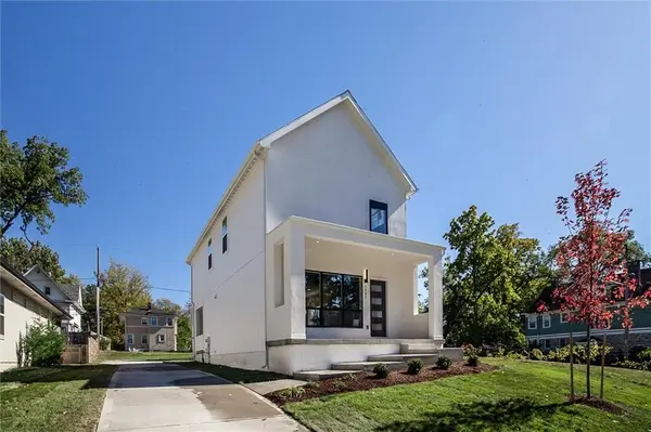 3641 Tracy AVE, Kansas City, MO 64109