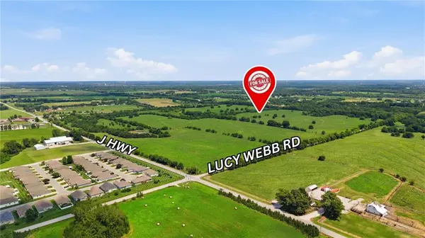 1101 E WALNUT ST, Raymore, MO 64083