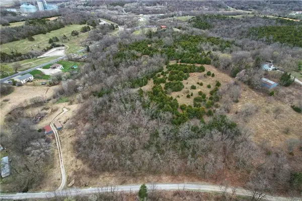 6898 Sherman RD, Atchison, KS 66002